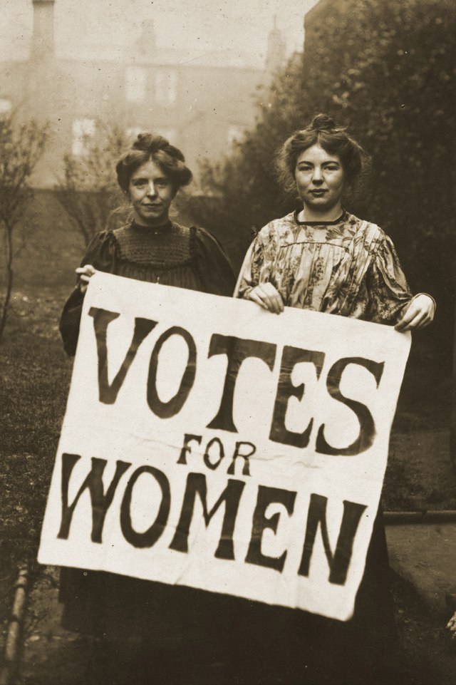 Právo volit mají také ženy